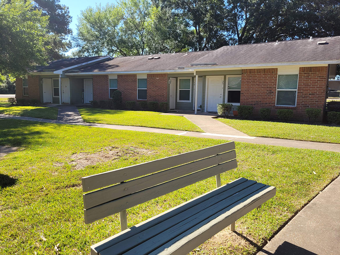 Photos and Video of SOUTHWOOD APTS in Shepherd, TX